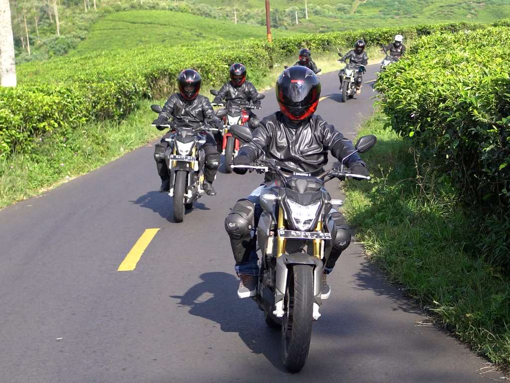 Fitur Ini Bikin Honda CB150R Nyaman Dipakai Touring Jarak Jauh