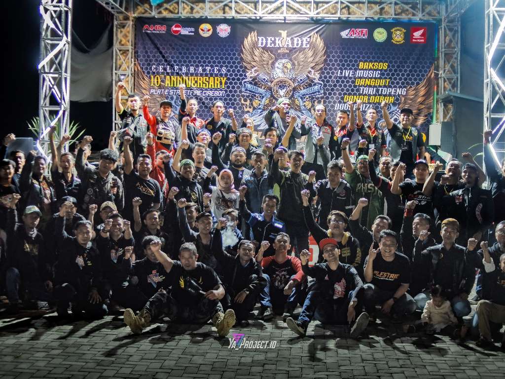 Ratusan Bikers Semarakan Satu Dekade Plat E StreetFire Cirebon (PLESTRIC)