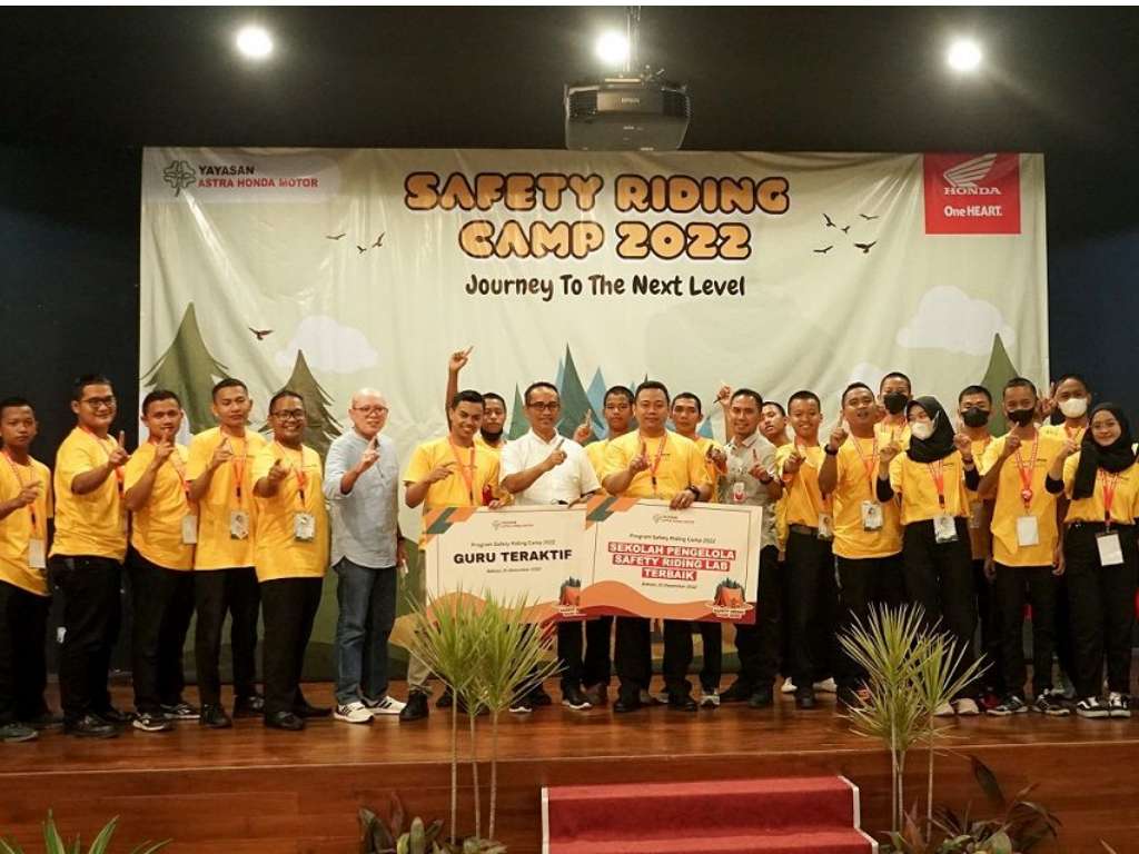 Kampanyekan Keselamatan Berkendara, Yayasan AHM Latih 45 Siswa Jadi Duta Safety Riding