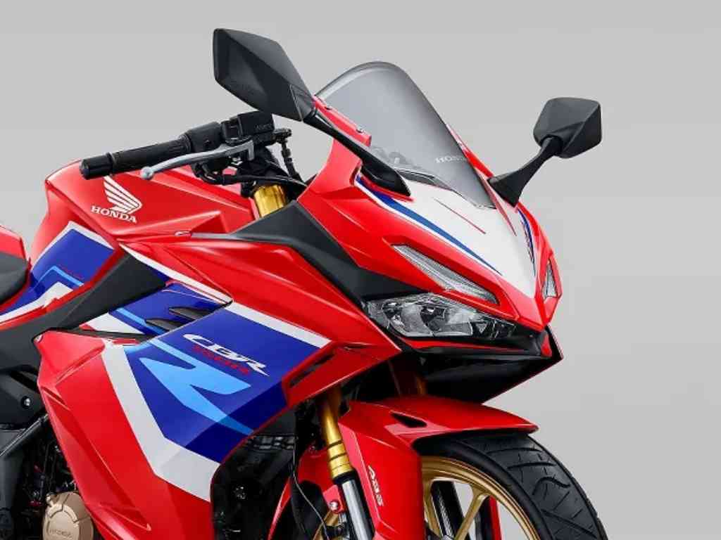 6 Part Genuine Accessories Untuk Modifikasi Honda CBR150R