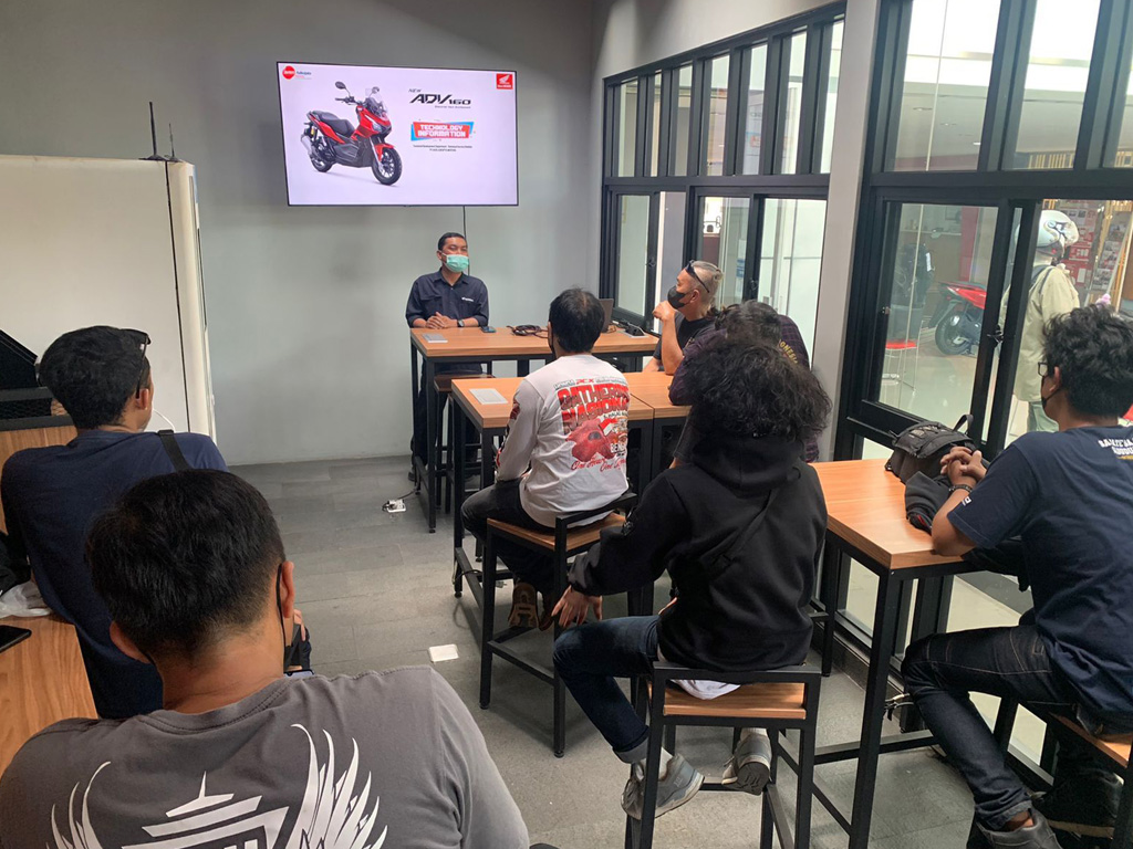 Serunya Komunitas Honda PCX dan Scoopy Kumpul Bareng Sambil Cari Ilmu