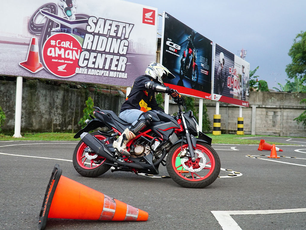 Tantang Pecinta Naked Sport, DAM Gelar All New CB150R Streetfire Challenge