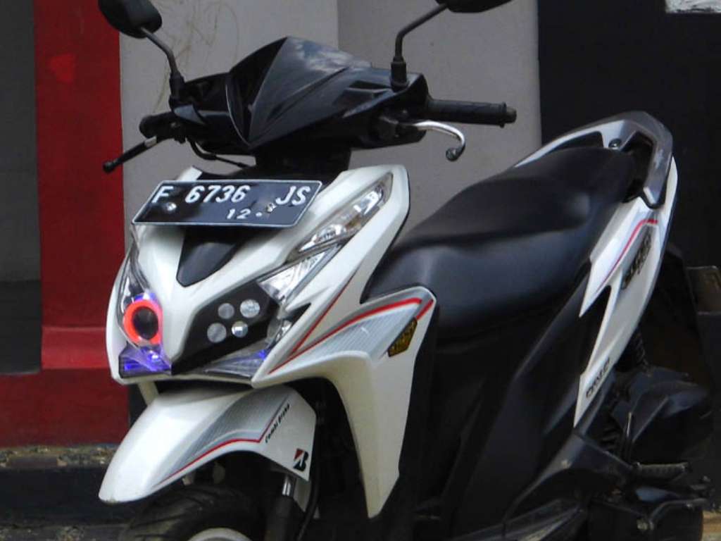 Modifikasi Lampu Projie di Motor Honda Apakah Diperbolehkan ?